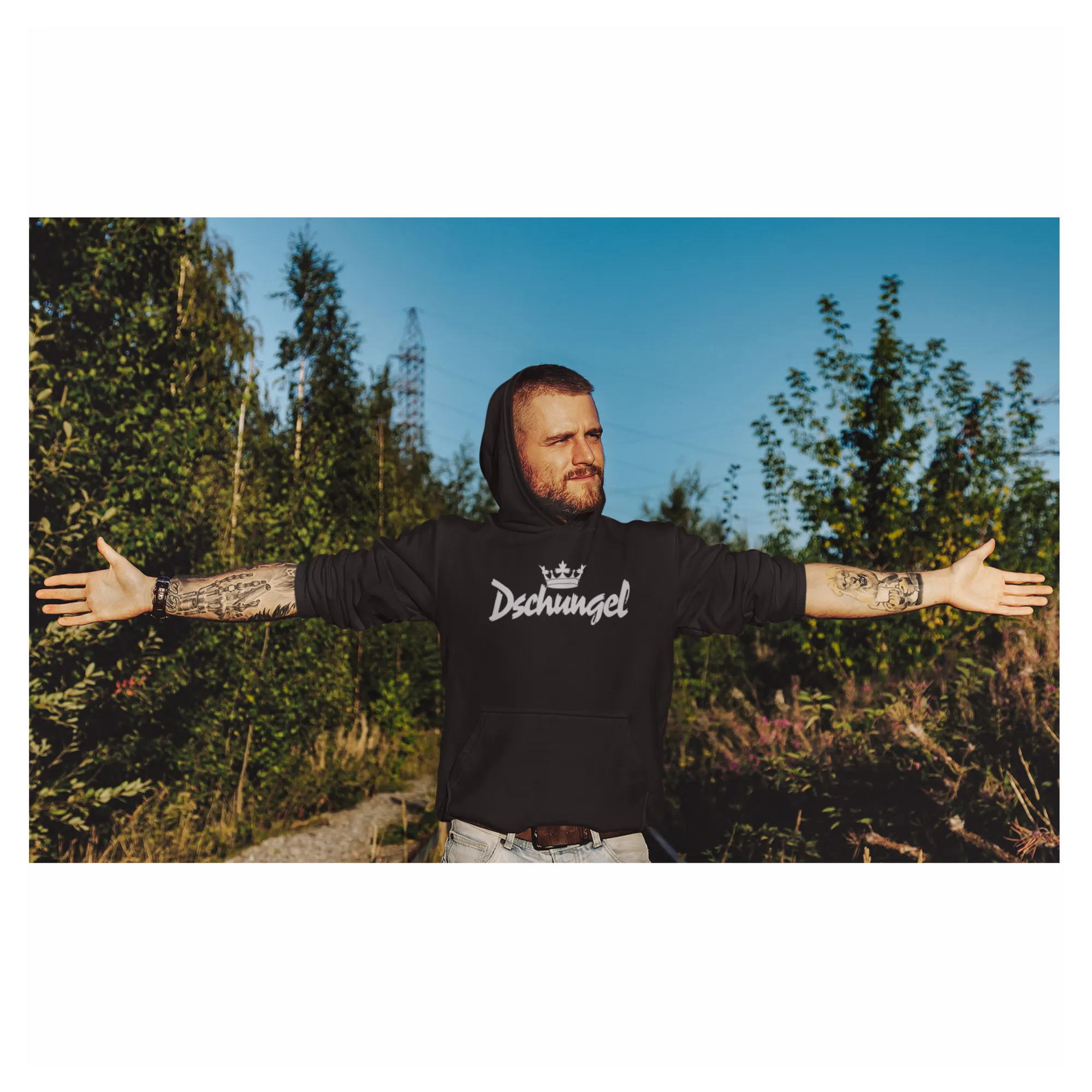 BIGTIME Dschungel Camp Dschungel König*in Hoodie Unisex schwarz Front #farbe_schwarz