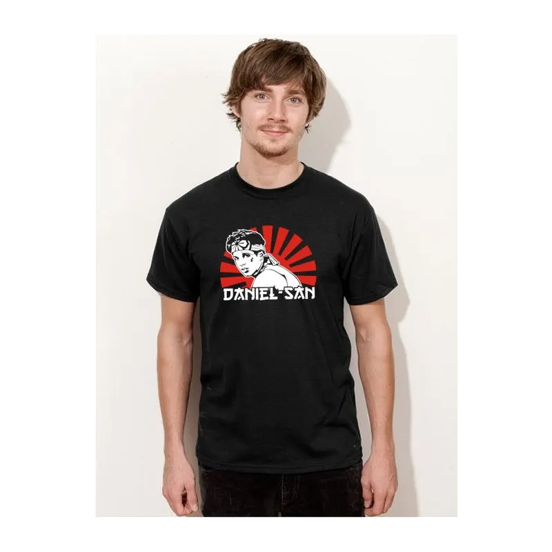 BIGTIME Filme & Serien Karate Kid Daniel San Design 2 T-Shirt Unisex schwarz Front #farbe_schwarz