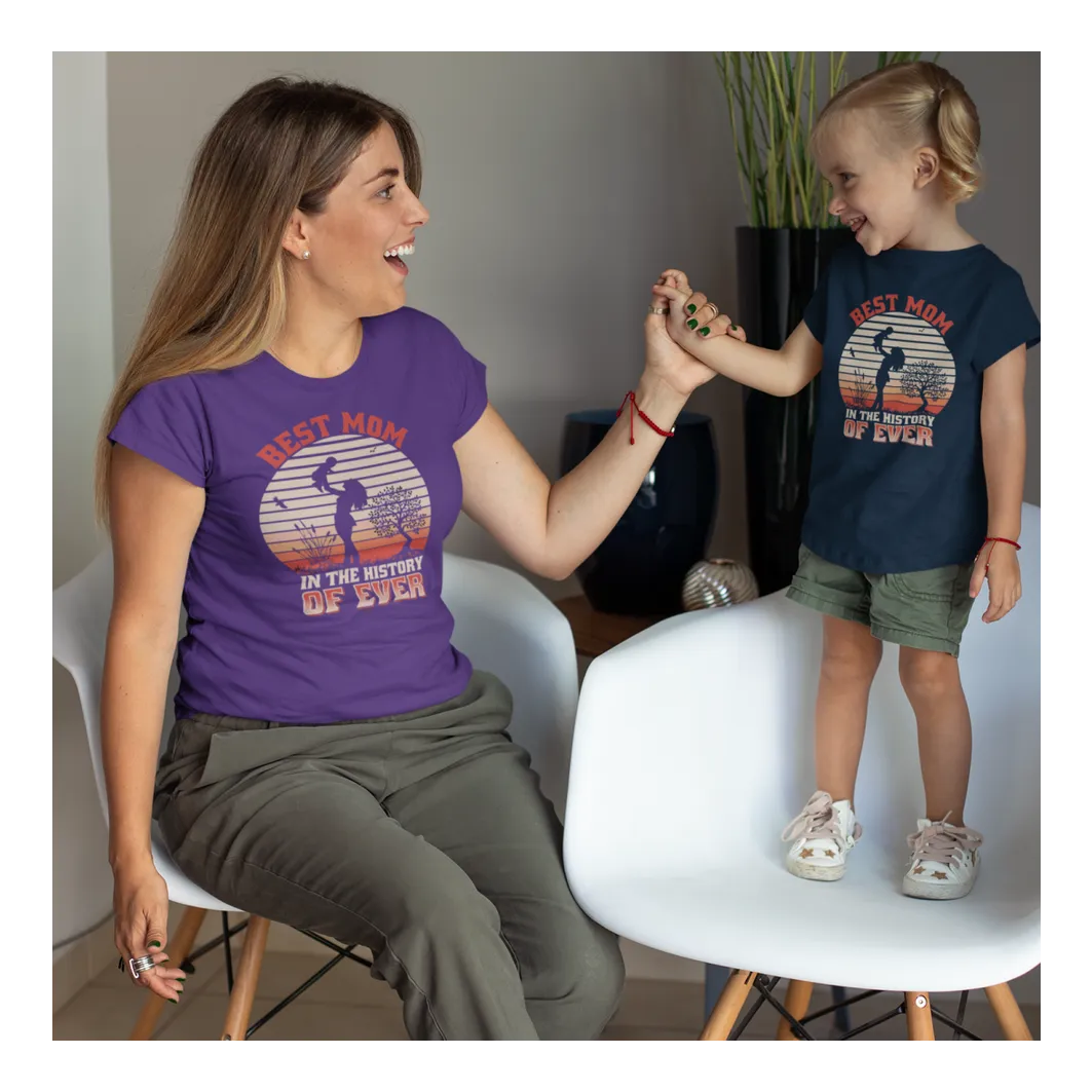 BIGTIME Muttertag Best Mom - History T-Shirt Kinder Lila Front #farbe_lila