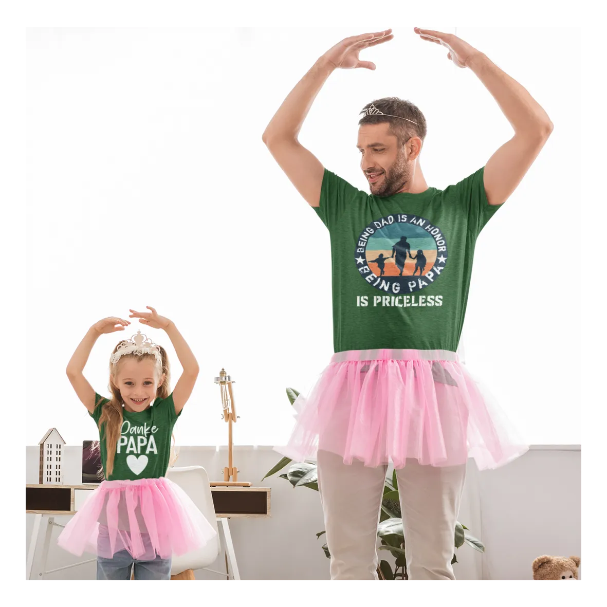 BIGTIME Vatertag Dad Honor Papa Priceless T-Shirt Unisex dunkelgruen Front